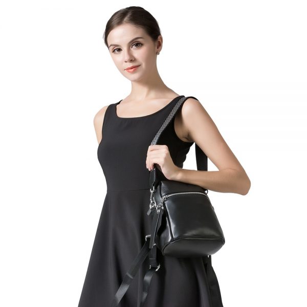 Zency  Genuine Leather Fashion Women Backpack Vocation Beach Knapsack Large Capacity Girls Schoolbag Black Small